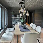 Modern With Inout In Great Area *