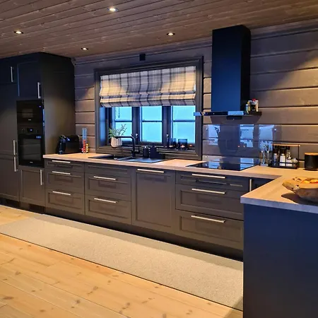 Modern With Inout In Great Area בית נופש