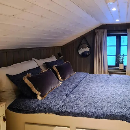 Modern With Inout In Great Area Brunstad