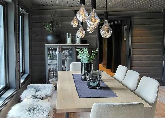 Modern With Inout In Great Area *